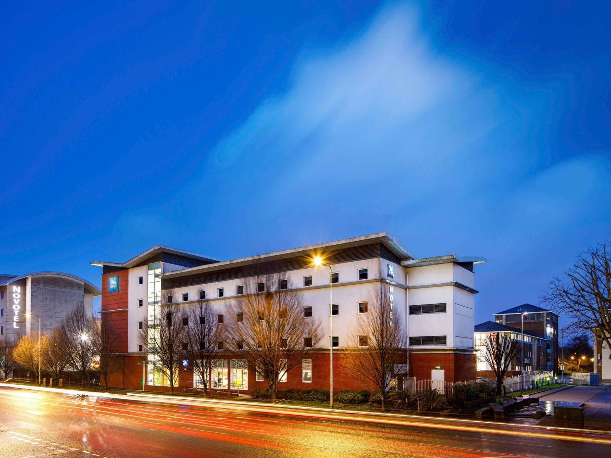 Ibis Budget Cardiff Centre Exterior photo